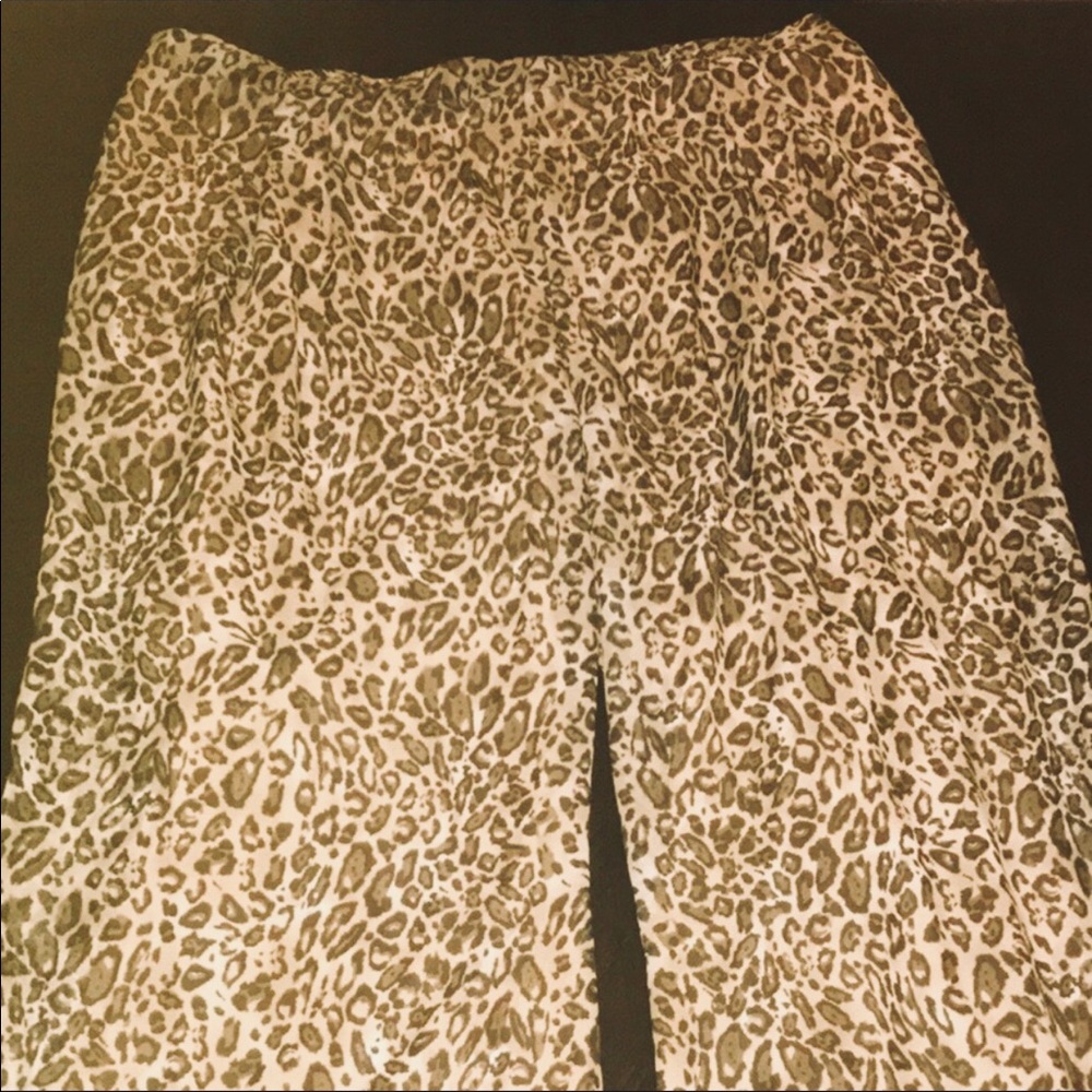 Added Dimensions Leopard Pants  - Size 2X (22/24W)